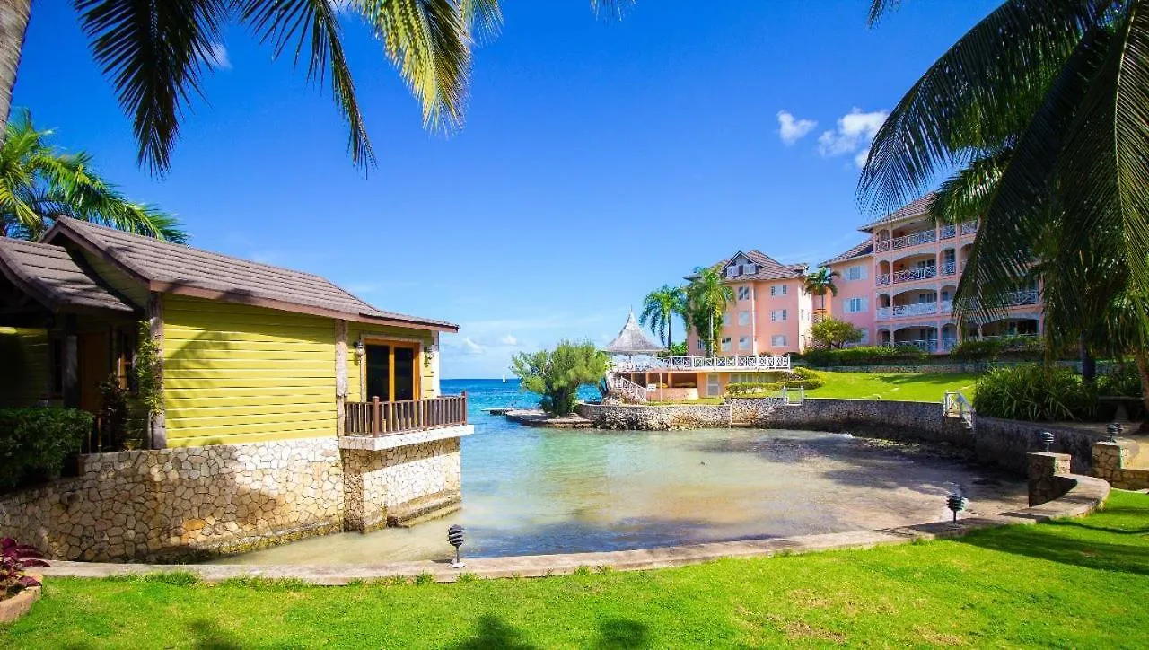 Crystal Cove Oceanfront/ 2 Bedroom Condo Ocho Rios 0*,  Jamaica